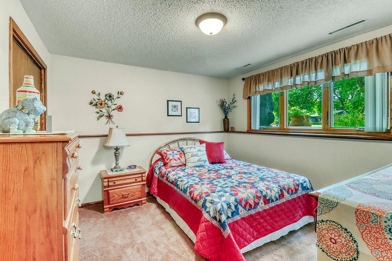Basement Bedroom1_1-1280.JPG