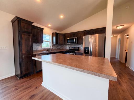 1207 Mulberry Avenue NE, Montgomery, MN 56069