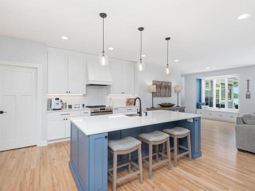 732 Old Beach Lane, Waconia, MN 55387