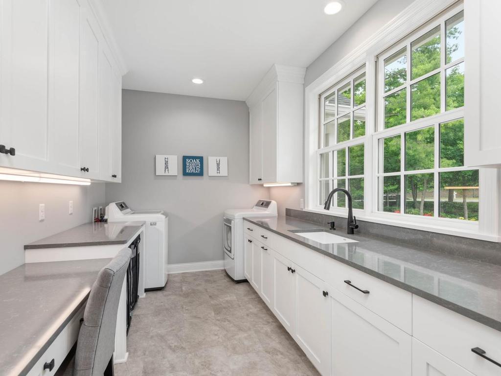 Photo 36
