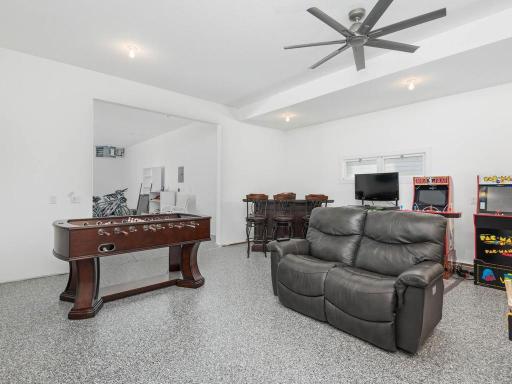 732 Old Beach Lane, Waconia, MN 55387