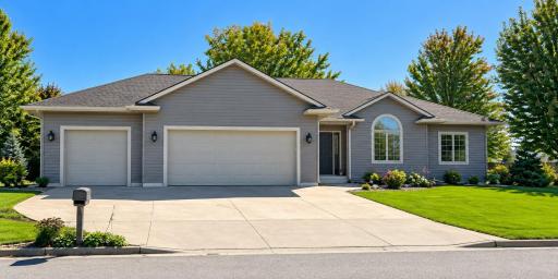 3003 Lake Chapeau Drive, Albert Lea, MN 56007