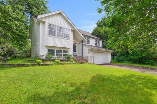 1984 Helena Court, Saint Paul, MN 55128