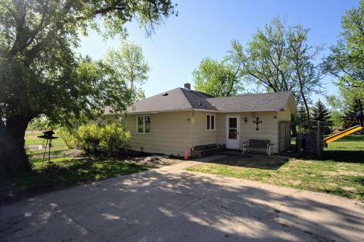3BR/2BA hobby farm on beautiful Browerville acreage