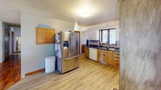 SS fridge--all appliances to stay