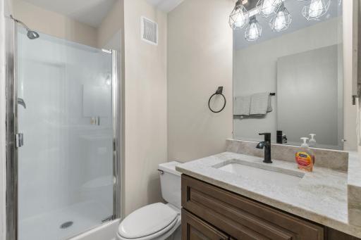 45-web-or-mls-1225 La Salle Ave #1502-84.jpg