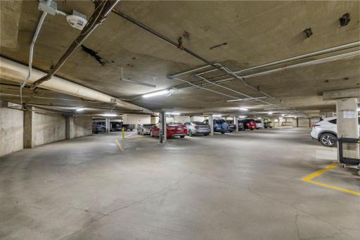 Parking garage at1225 La Salle Ave #1502-144.jpg