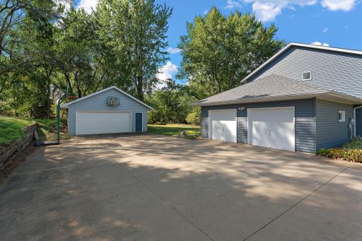 13145 4th St N detached garage w/100amp service