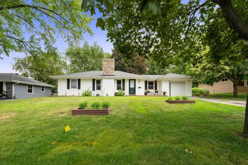 9517 Clinton Avenue S, Minneapolis, MN 55420