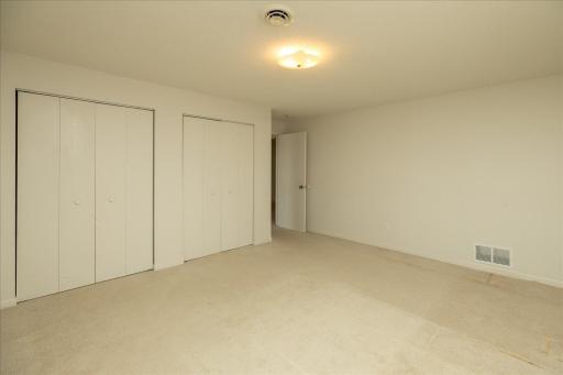 3211 Northern Valley Drive NE, Rochester, MN 55906