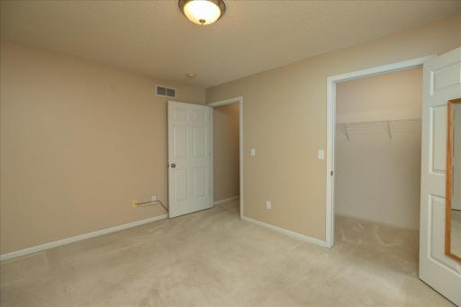 3211 Northern Valley Drive NE, Rochester, MN 55906