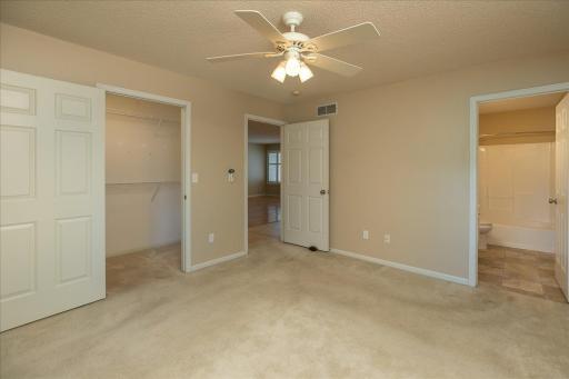 3211 Northern Valley Drive NE, Rochester, MN 55906