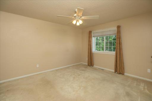 3211 Northern Valley Drive NE, Rochester, MN 55906