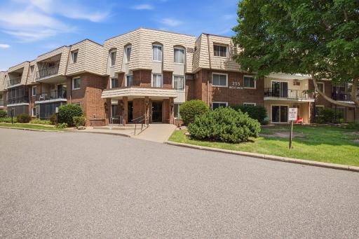 255 Westview Drive, 308, Saint Paul, MN 55118