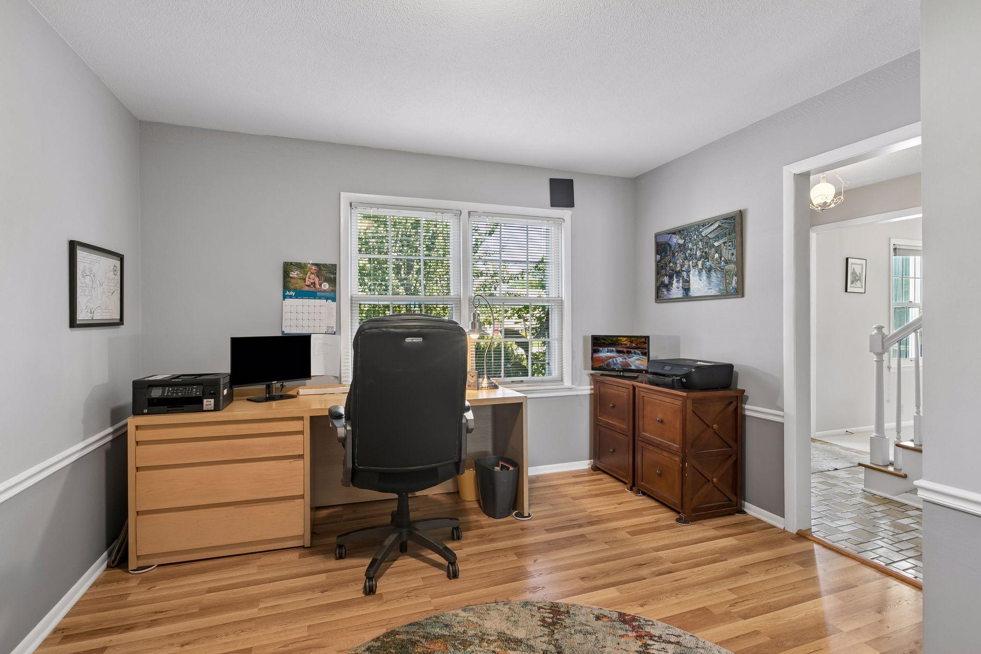 This beautiful area can be used as a home office or formal dining room. You choose how you want to utilize it!