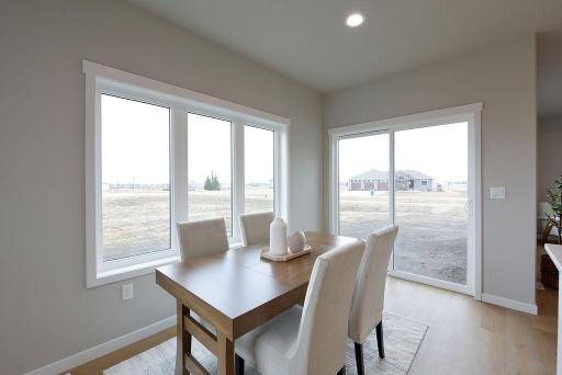 867 Harvest Circle, Horace, ND 58047