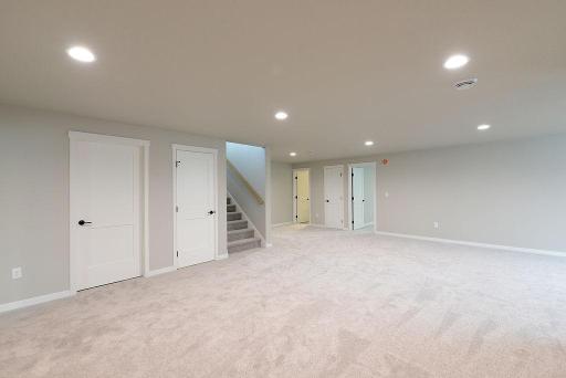 867 Harvest Circle, Horace, ND 58047