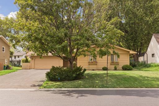 Welcome home to 3901 Louisiana Avenue N. !