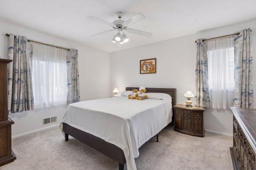 3901 Louisiana Avenue N, Minneapolis, MN 55427