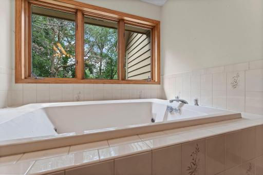 7890 Guild Court, Saint Paul, MN 55124