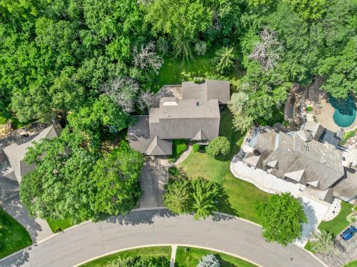 Dont miss living in The Oaks Executive neighborhood at a fraction of the price of your neighbors!