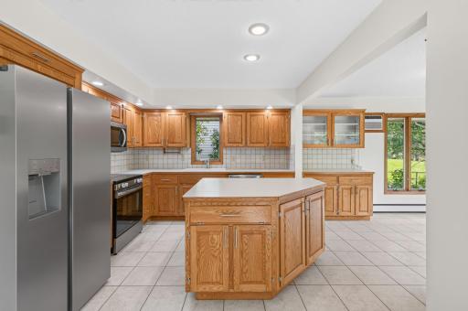 Kitchen featuring large island