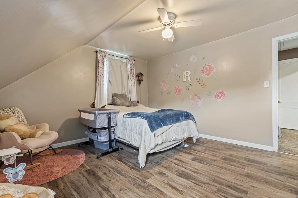 Upper bedroom #1