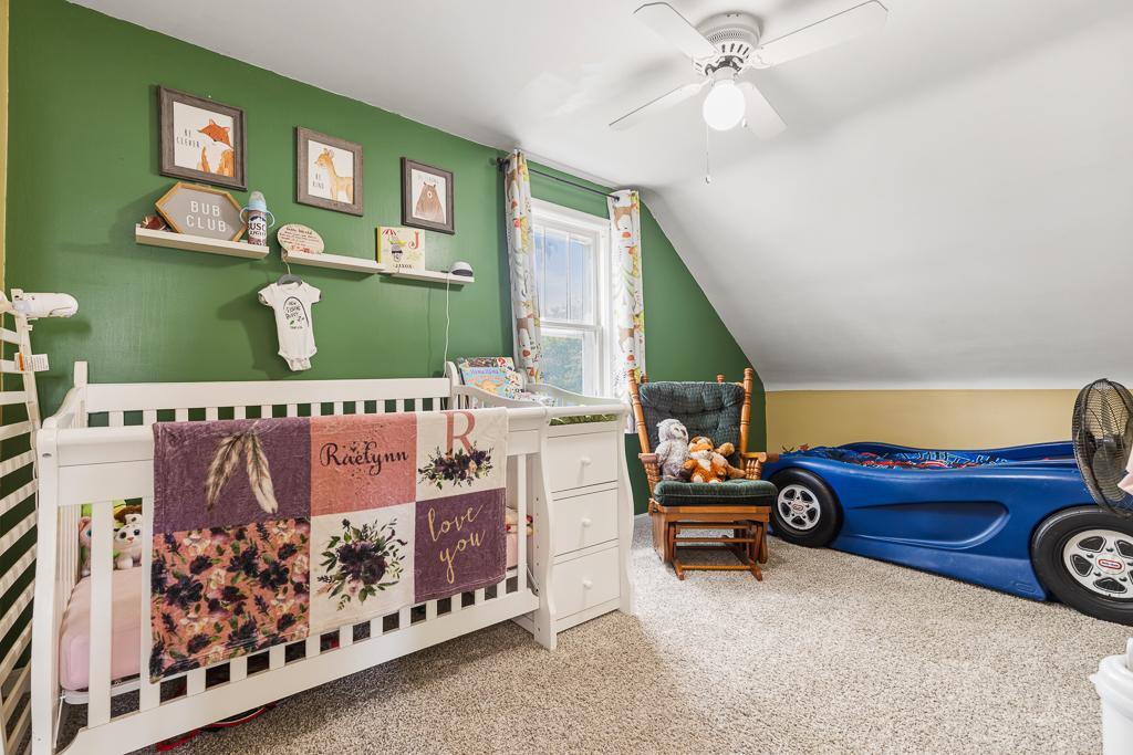 Upper bedroom #2