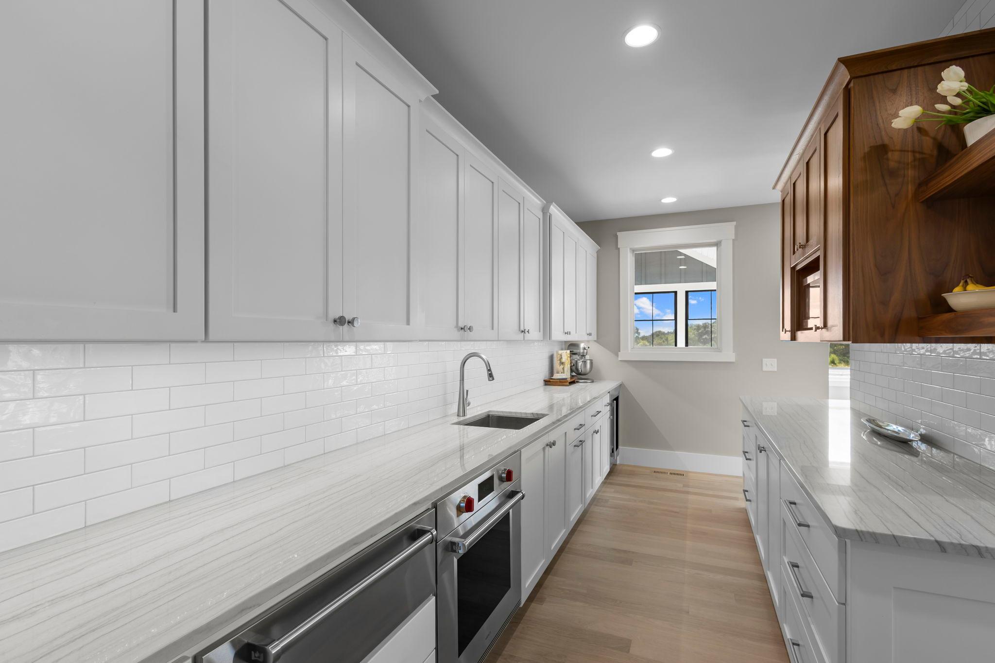 90-web-or-mls-7350 Inwood Way N-787.jpg