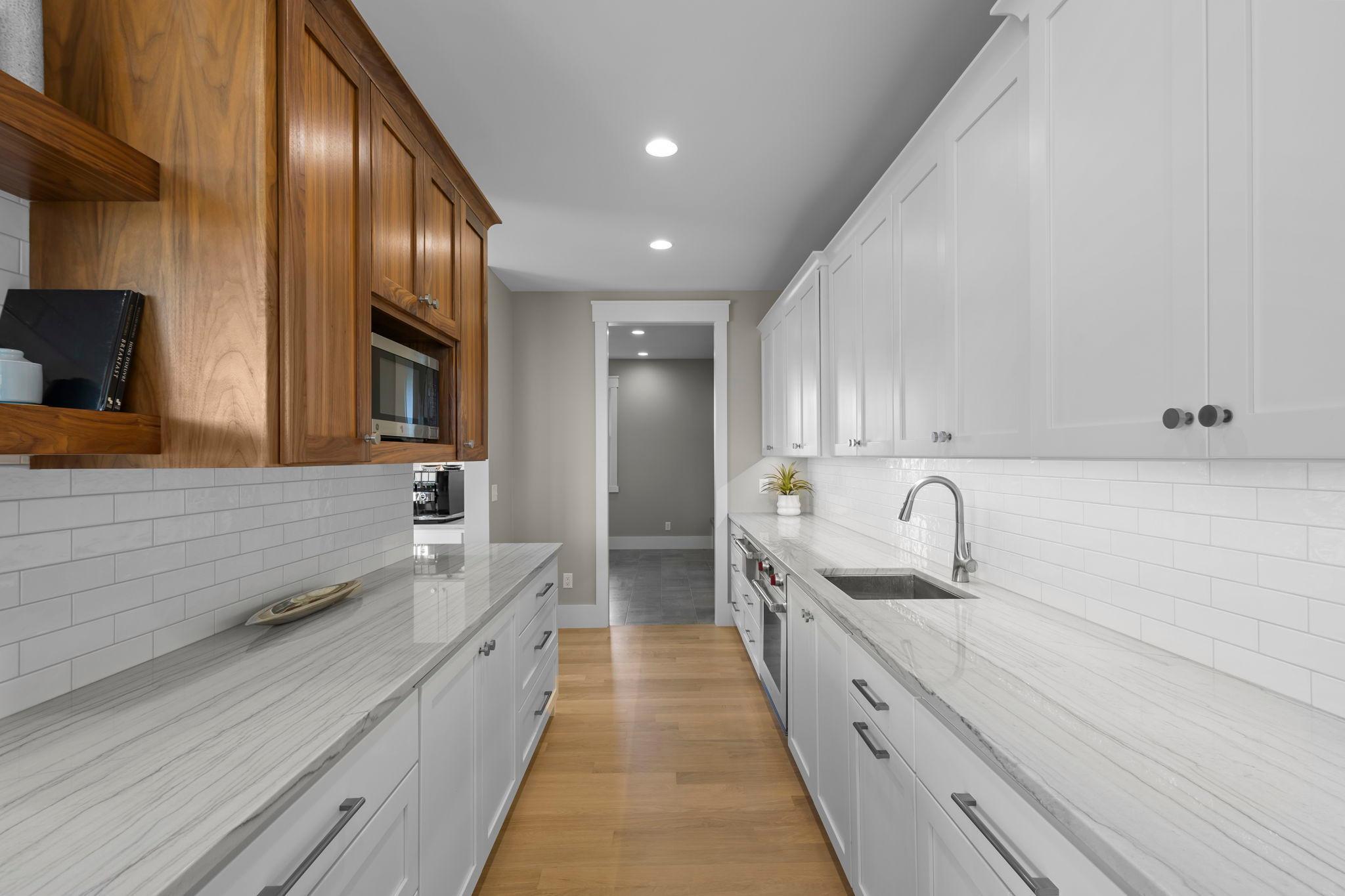 92-web-or-mls-7350 Inwood Way N-797.jpg
