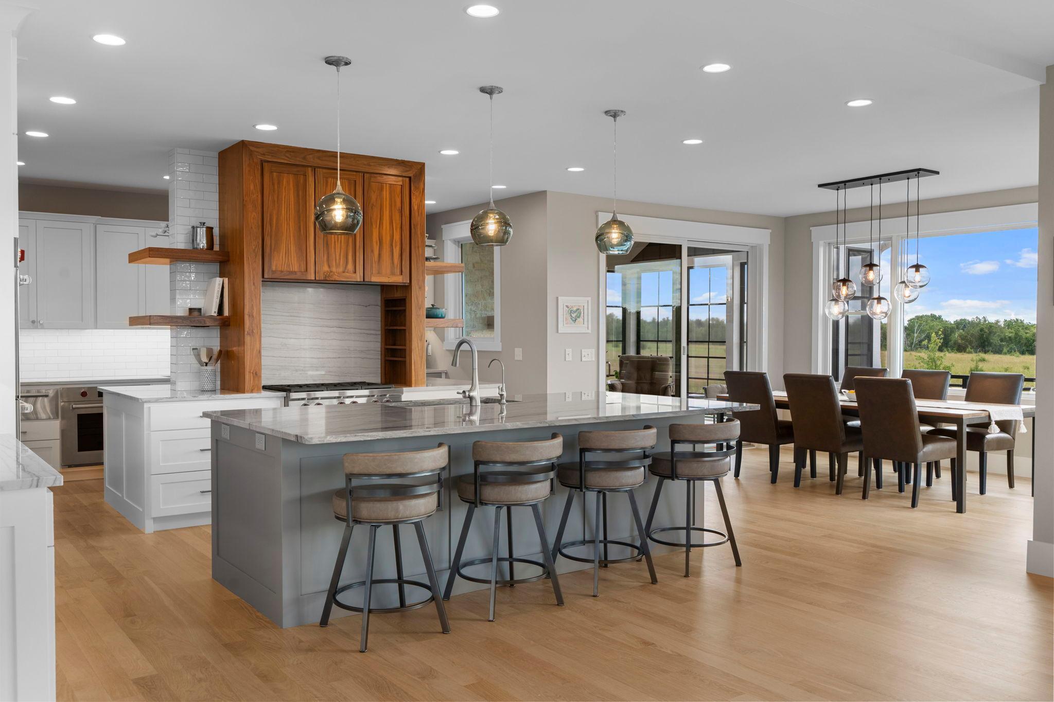 100-web-or-mls-7350 Inwood Way N-213.jpg