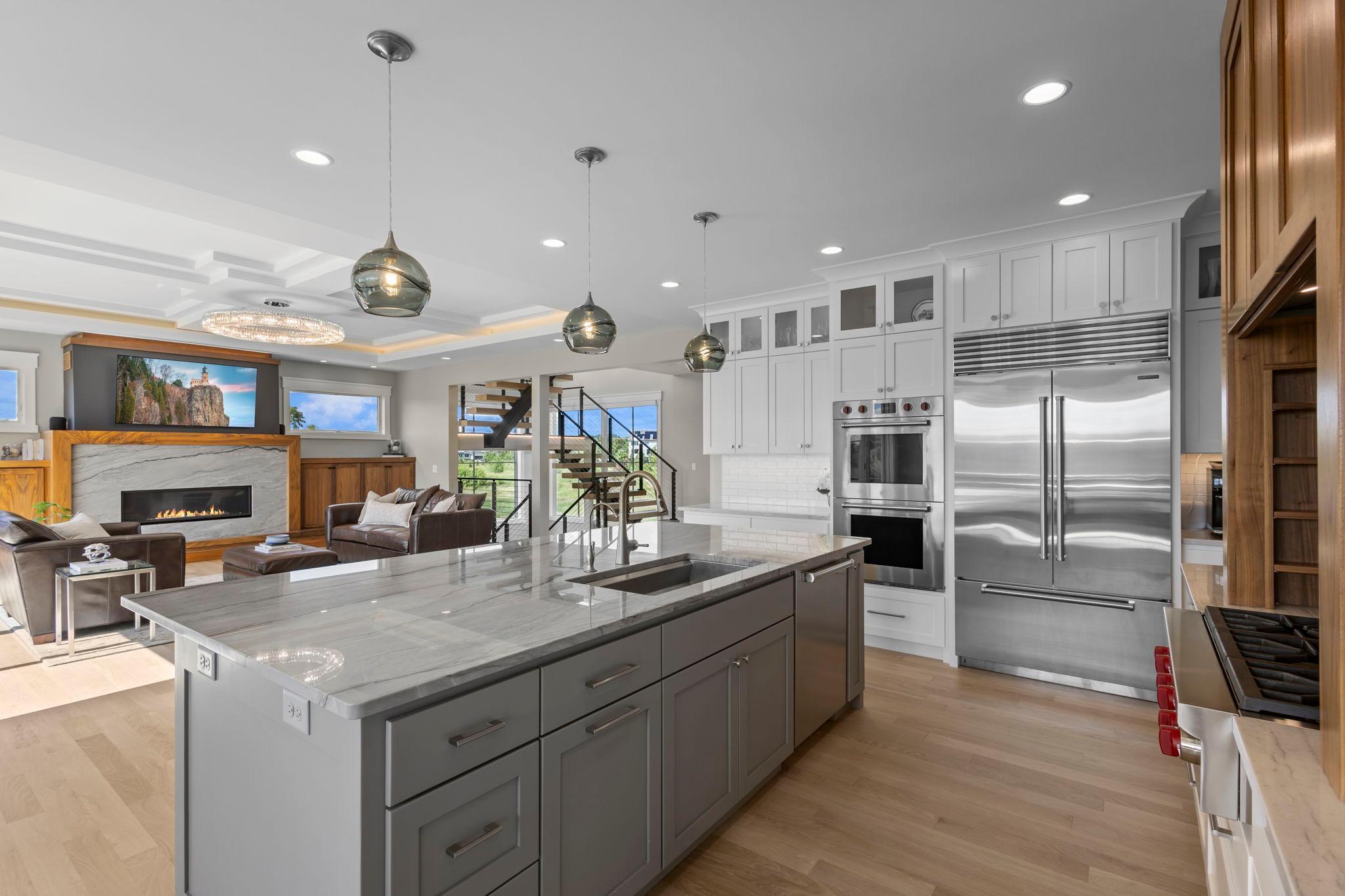 93-web-or-mls-7350 Inwood Way N-805.jpg