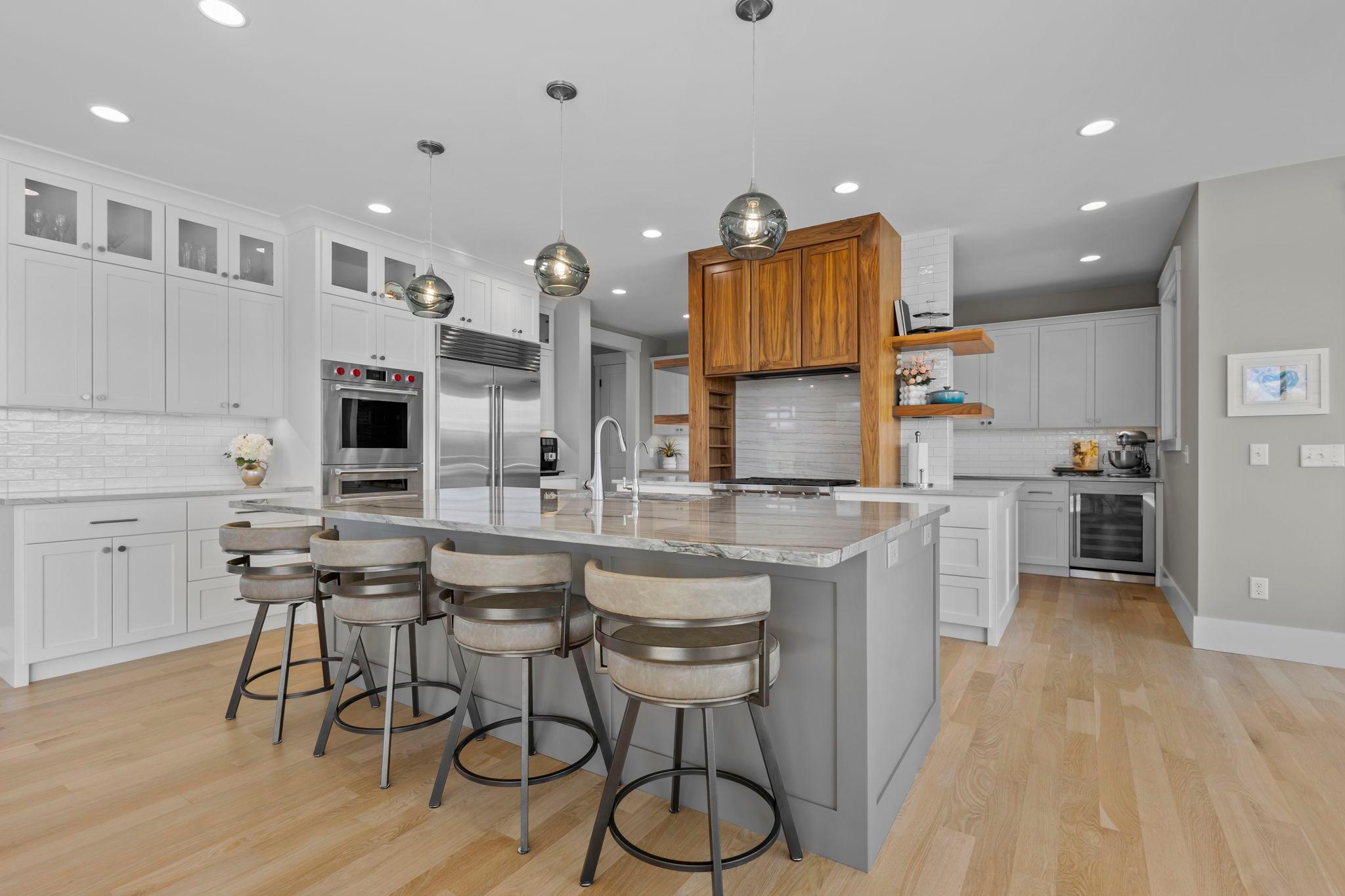97-web-or-mls-7350 Inwood Way N-822.jpg