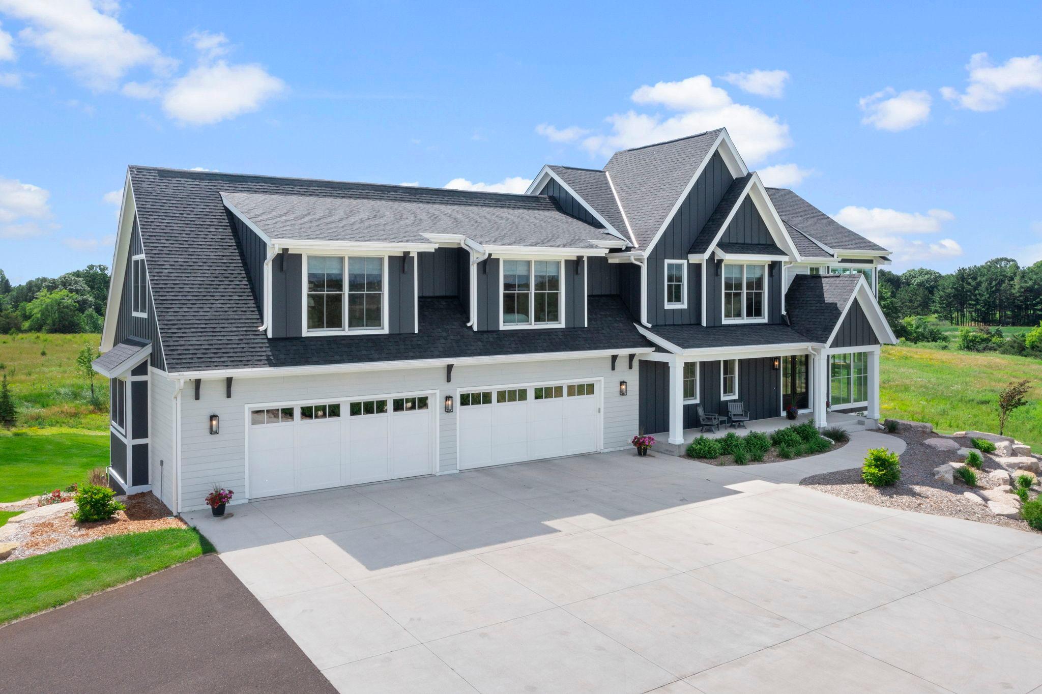 55-web-or-mls-7350 Inwood Way N-904.jpg
