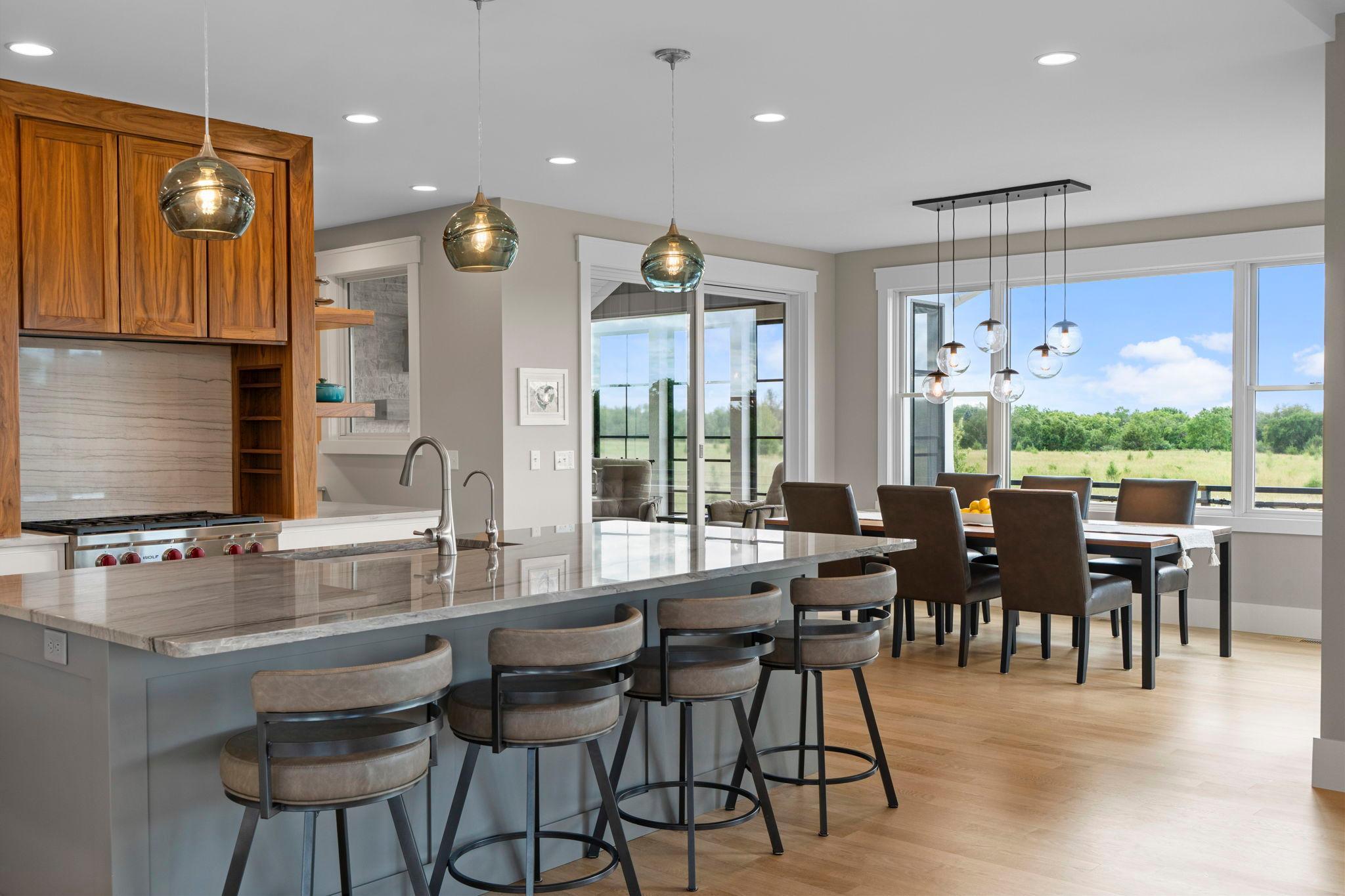 101-web-or-mls-7350 Inwood Way N-220.jpg