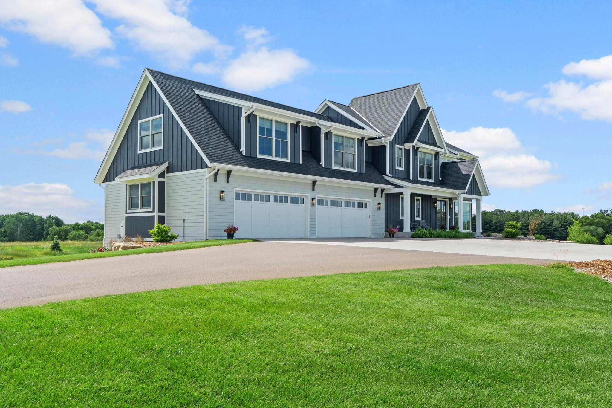 60-web-or-mls-7350 Inwood Way N-413.jpg