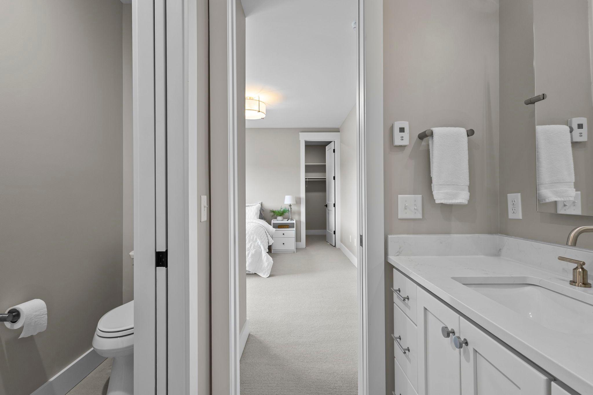173-web-or-mls-7350 Inwood Way N-582.jpg