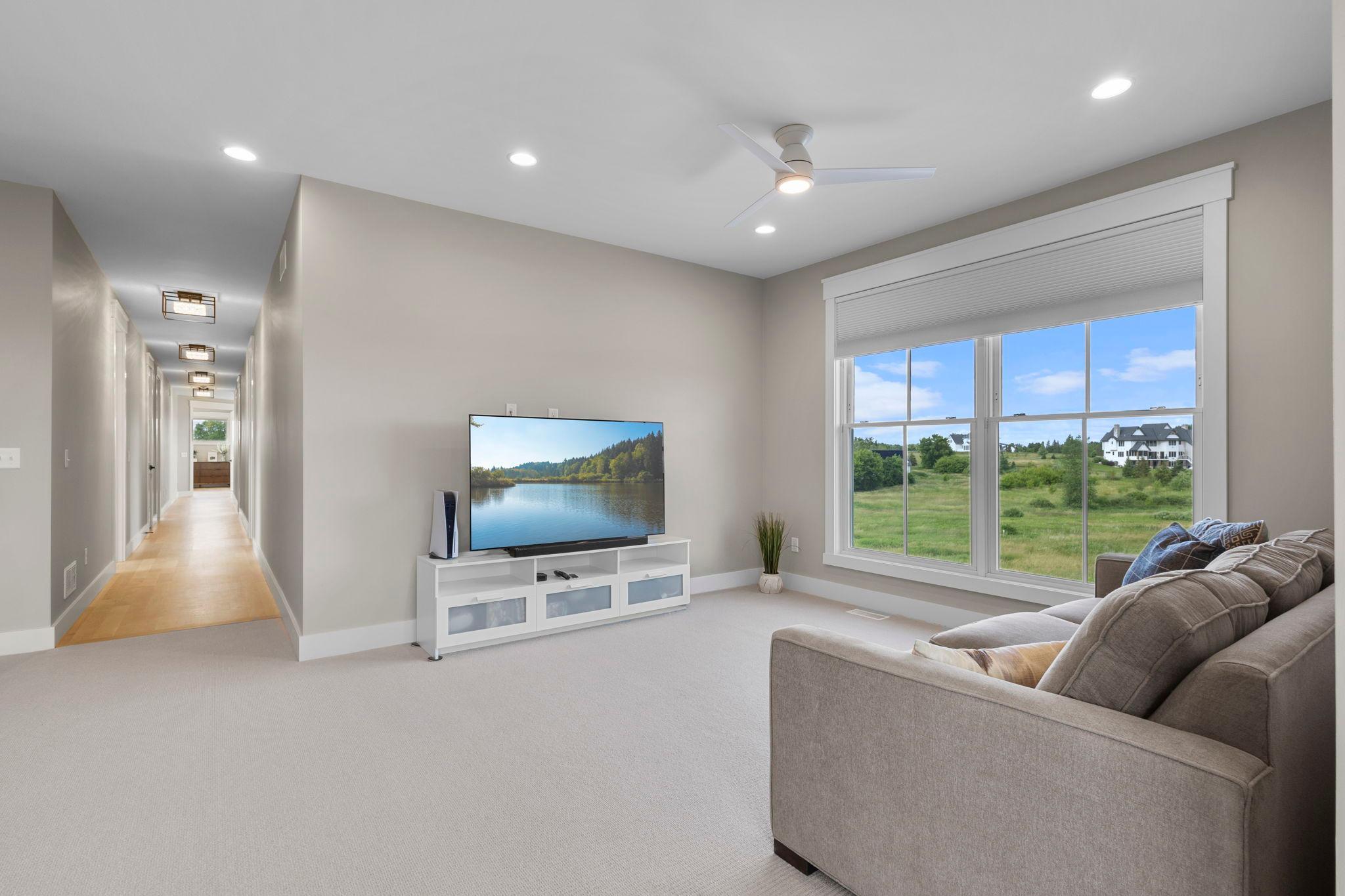 181-web-or-mls-7350 Inwood Way N-527.jpg