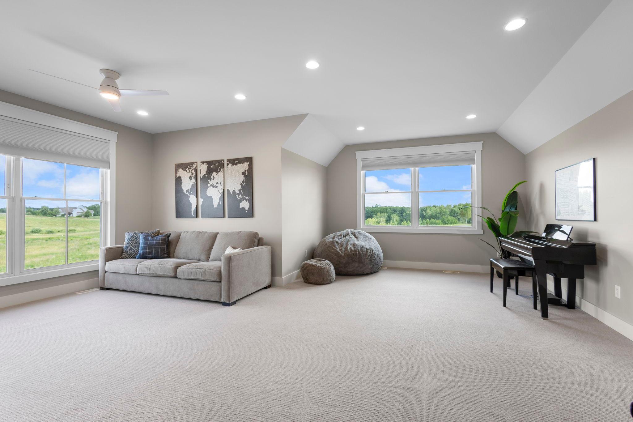 180-web-or-mls-7350 Inwood Way N-522.jpg