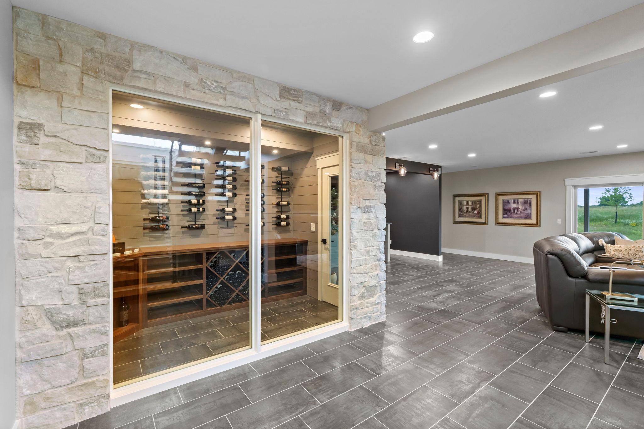192-web-or-mls-7350 Inwood Way-3.jpg