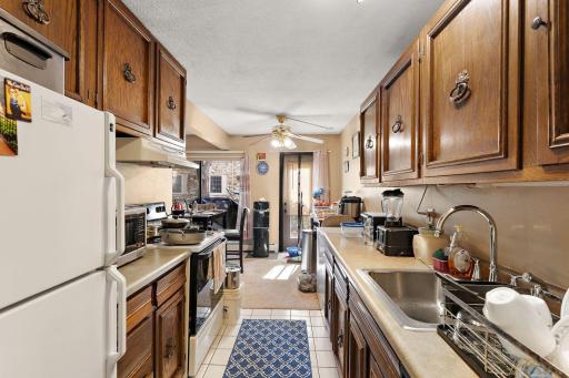 lots of cabinet space