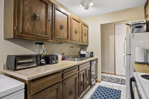 4512 Cedar Lake Road S, 3, Minneapolis, MN 55416