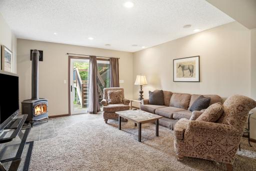 Photo 33