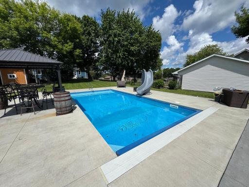 New sportspool with slide, gas heating and power cover