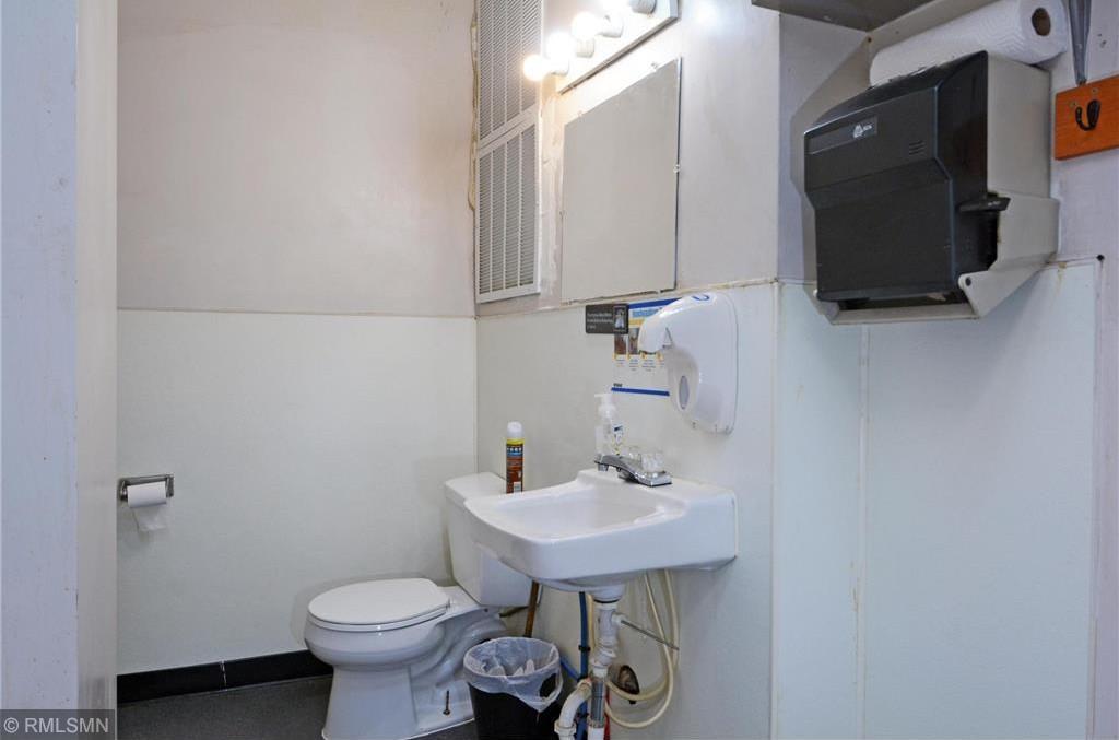 Commercial Kitchen - bathroom
