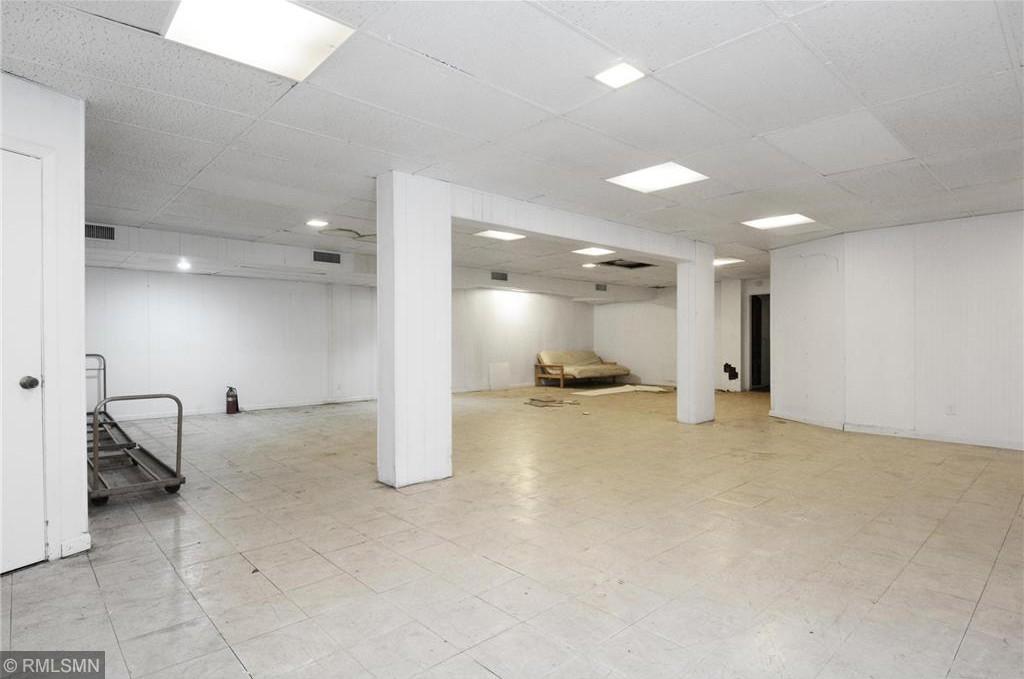 Basement - vacant bonus room (not connected to liquor store portion of basement)