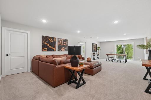 Awesome Huge Family Room