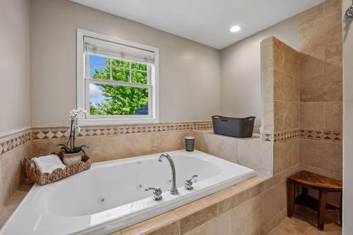 Check out the jetted tub! The perfect way after a long day