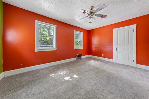 31 bedroom 4.jpg