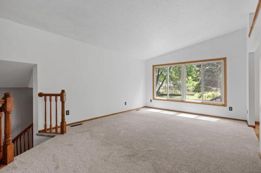 24-web-or-mls-7581 23rd St N-24.jpg